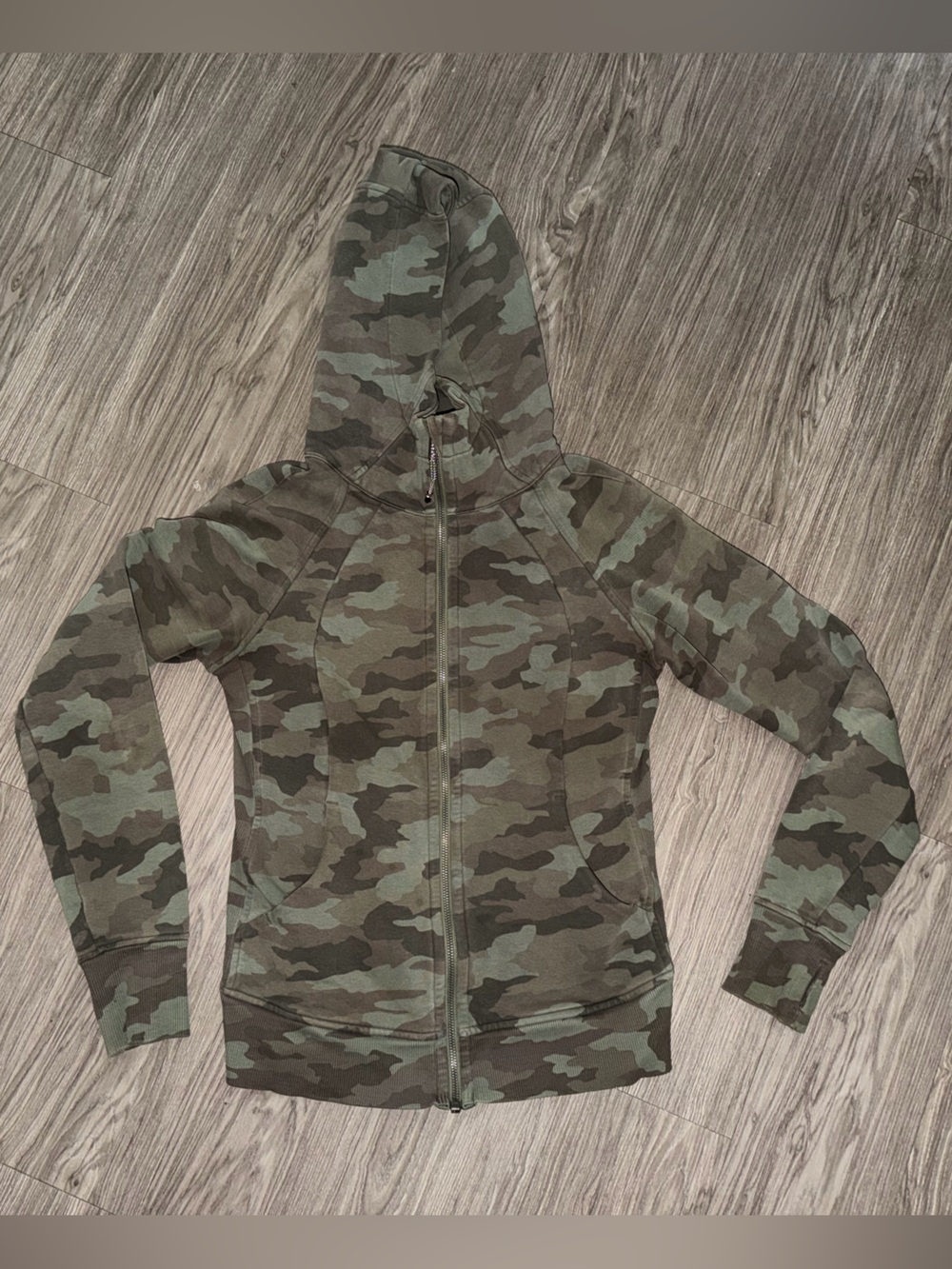 Lululemon Hoodie Womens 6 Green Camo Scuba IV Full Zip Sweatshirt Yoga size 6